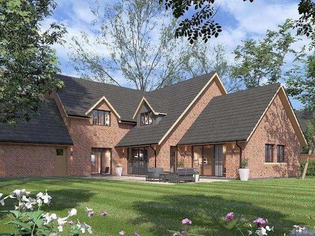 4 bed house for sale