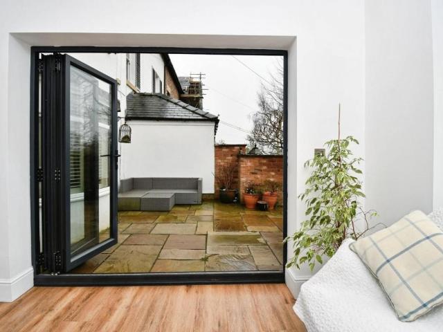 4 bed house for sale