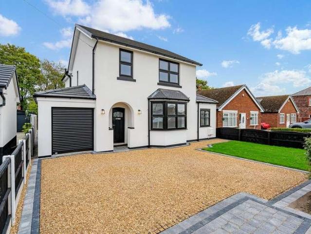 4 bed house for sale