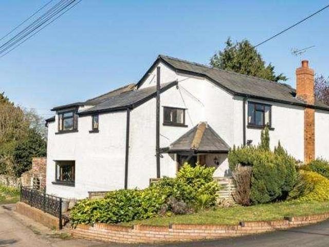 4 bed house for sale