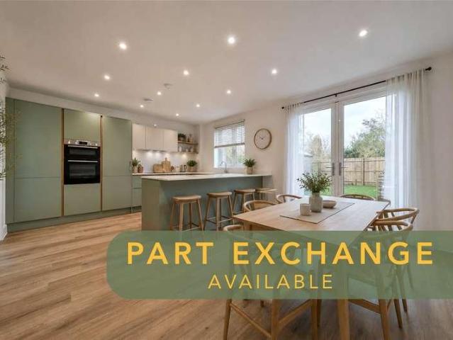 4 bed house for sale