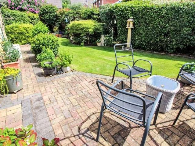 4 bed house for sale