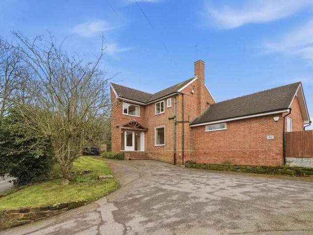 4 bed house for sale