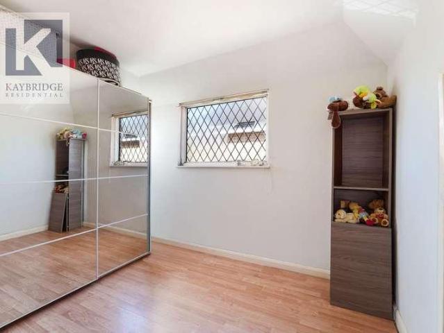 4 bed house for sale