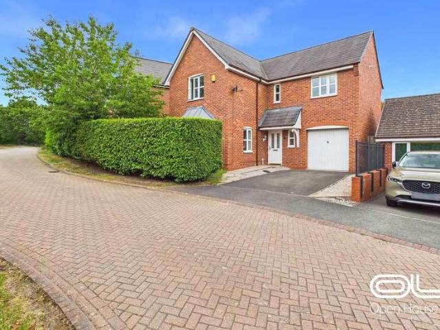 4 bed house for sale