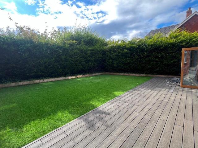 4 bed house for sale