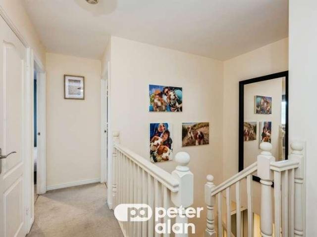 4 bed house for sale