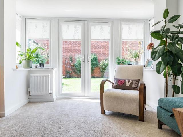 4 bed house for sale