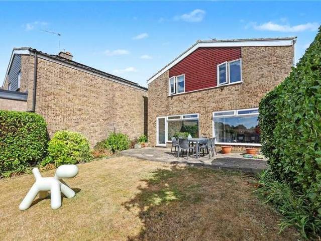 4 bed house for sale