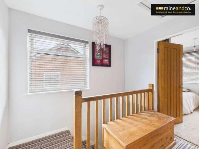 4 bed house for sale