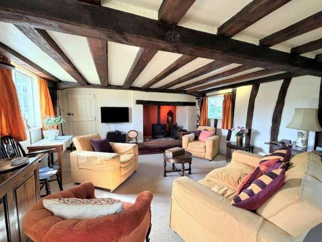 4 bed house for sale