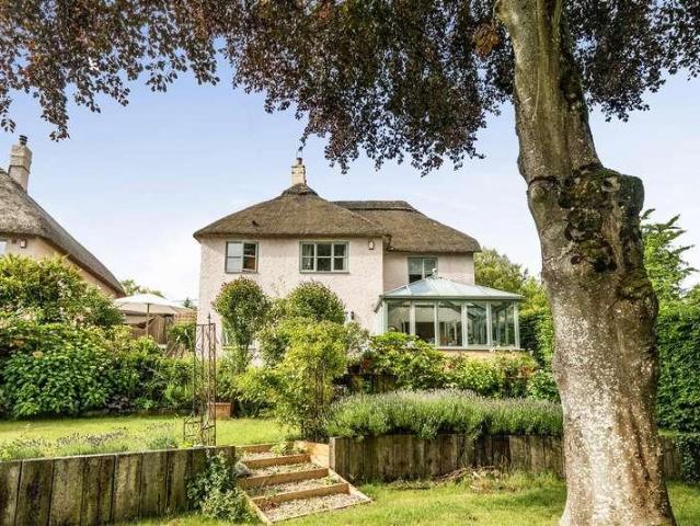4 bed house for sale
