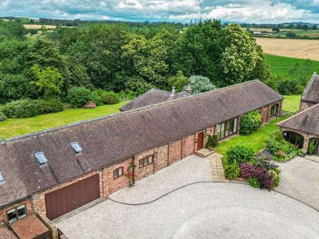4 bed house for sale