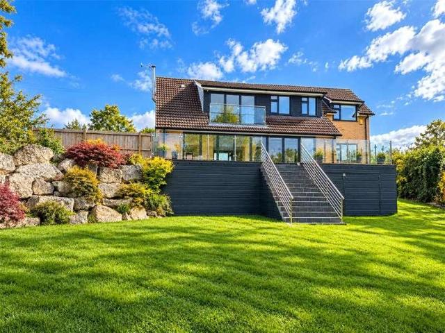 4 bed house for sale