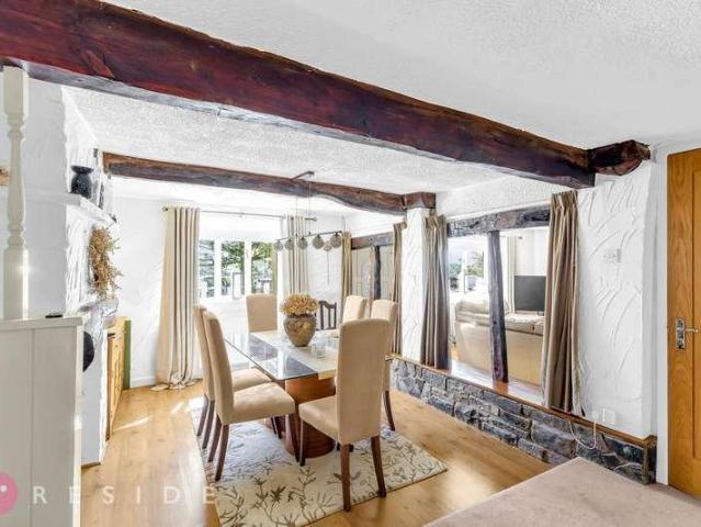 4 bed house for sale
