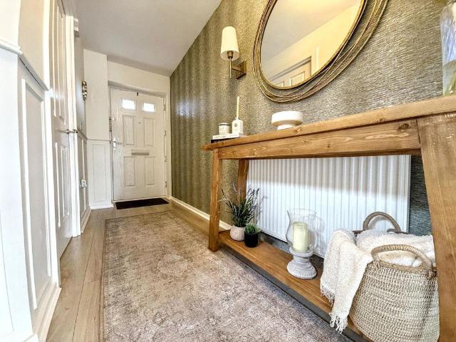 4 bed house for sale