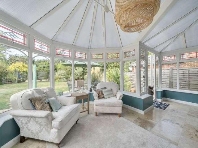 4 bed house for sale