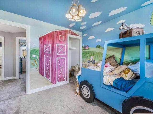 4 bed house for sale