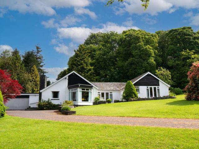 4 bed house for sale