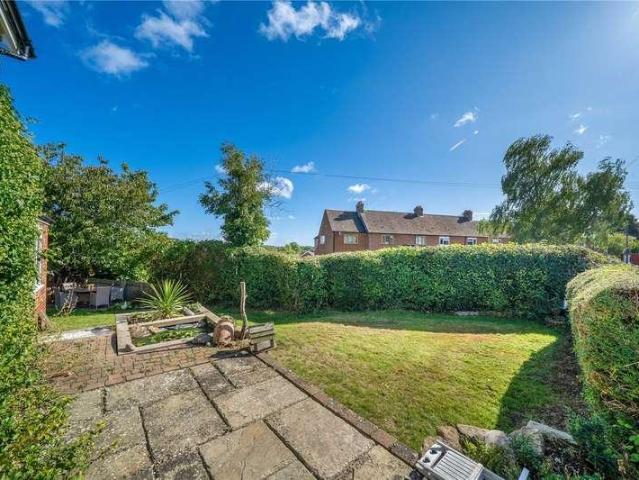 4 bed house for sale