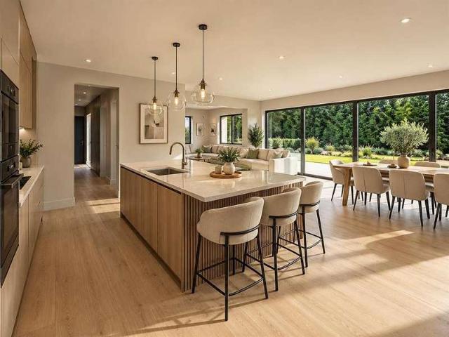 4 bed house for sale