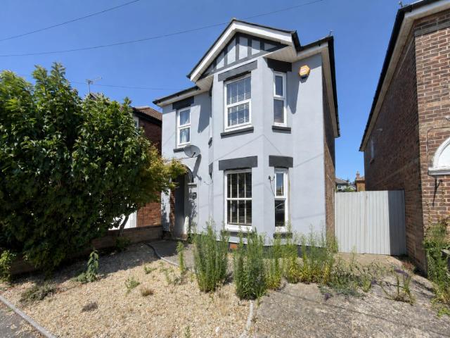 4 bed house for sale