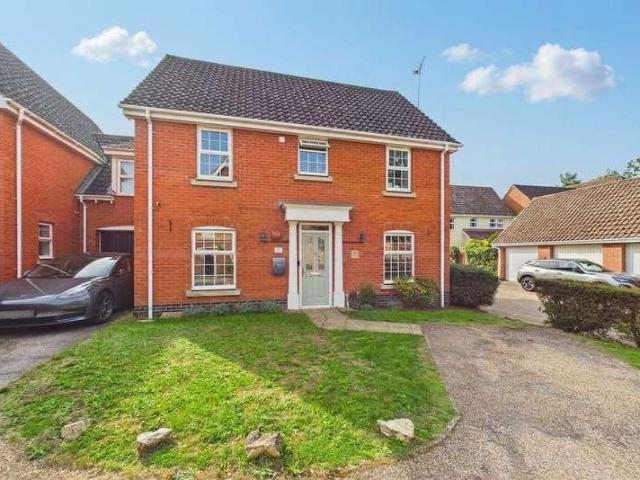 4 bed house for sale