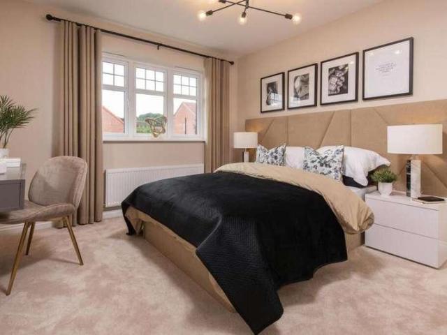 4 bed house for sale