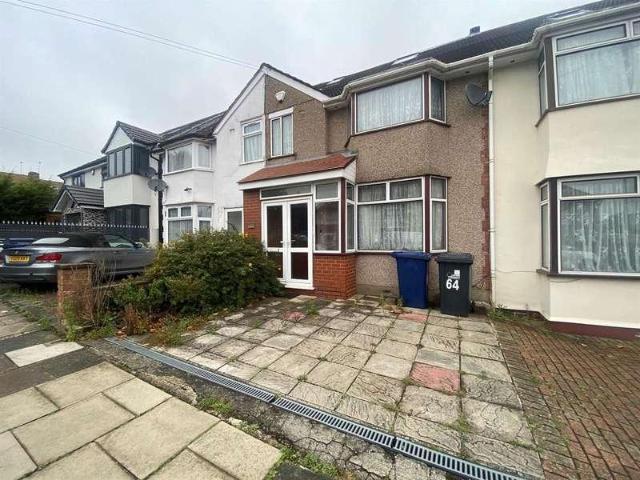 4 bed house for sale