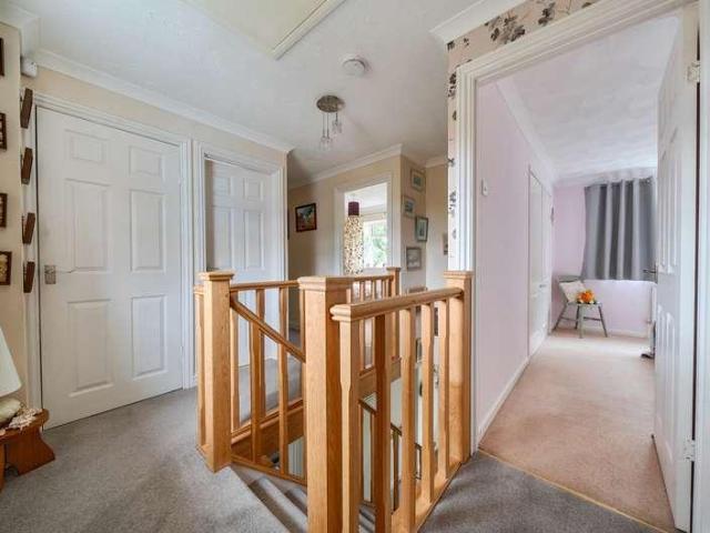 4 bed house for sale
