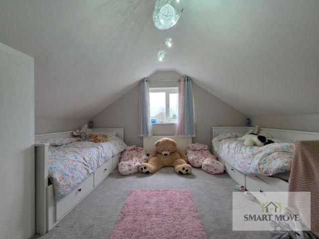 4 bed house for sale