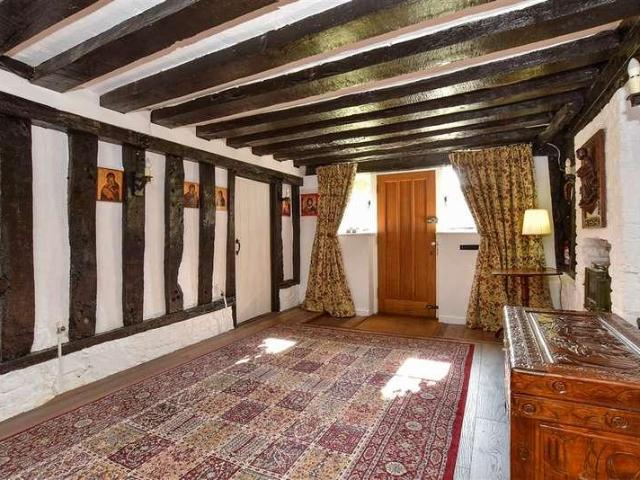 4 bed house for sale