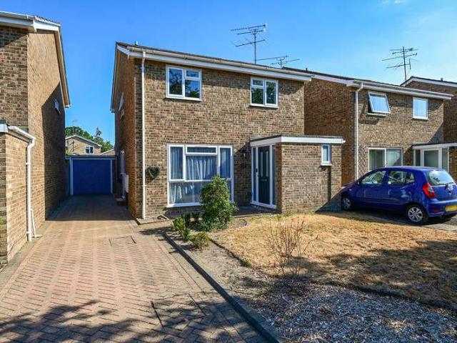 4 bed house for sale