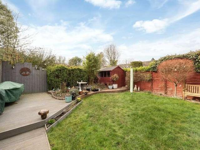 4 bed house for sale