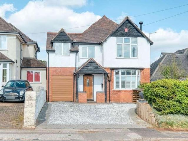4 bed house for sale