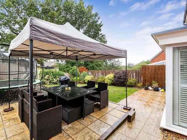 4 bed house for sale
