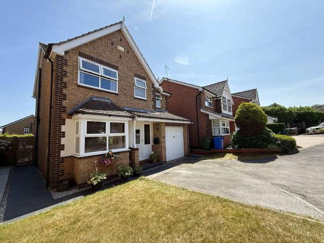 4 bed house for sale