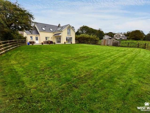4 bed house for sale