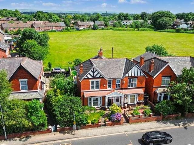 4 bed house for sale