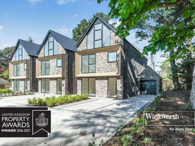 4 bed house for sale