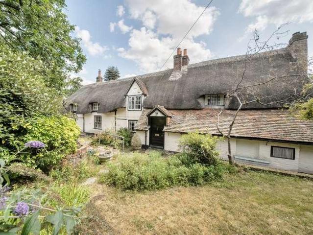 4 bed house for sale