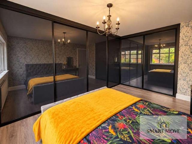 4 bed house for sale