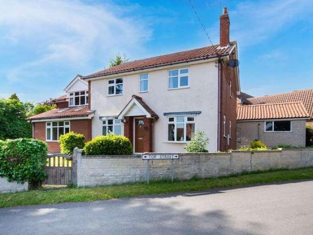 4 bed house for sale