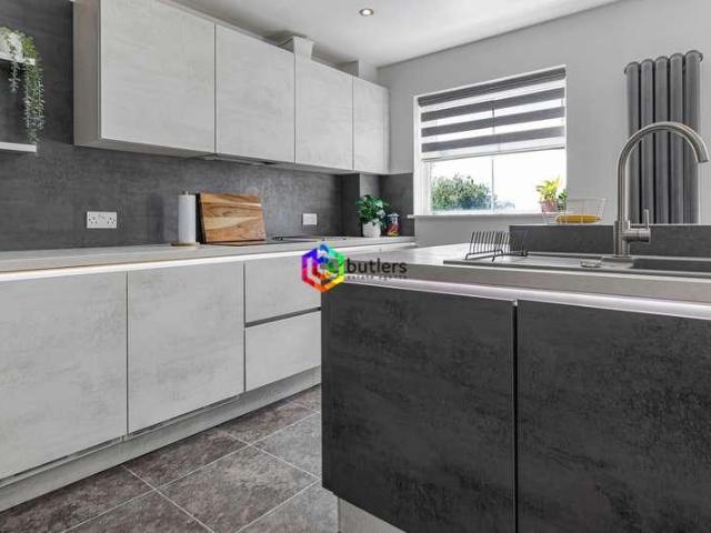 4 bed house for sale