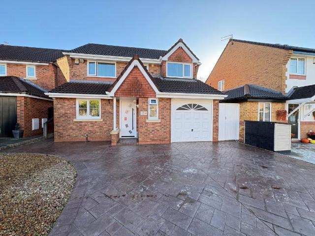 4 bed house for sale