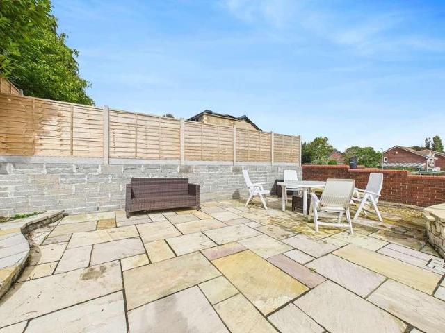 4 bed house for sale