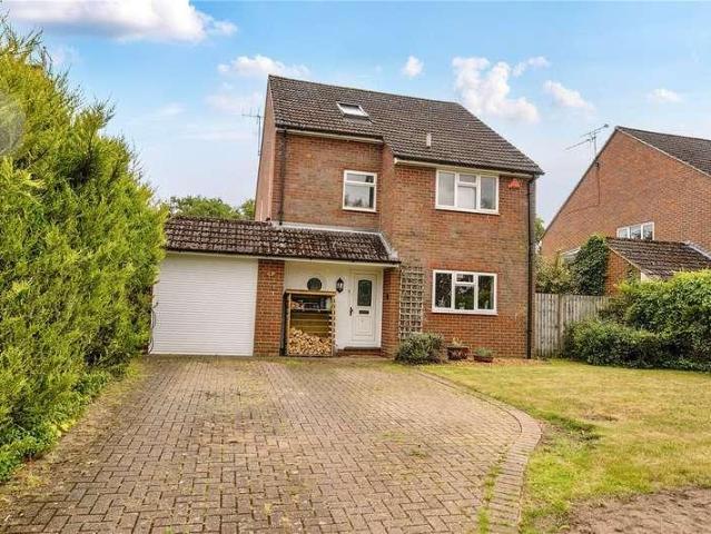 4 bed house for sale