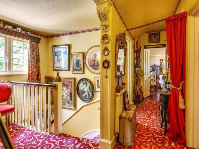 4 bed house for sale