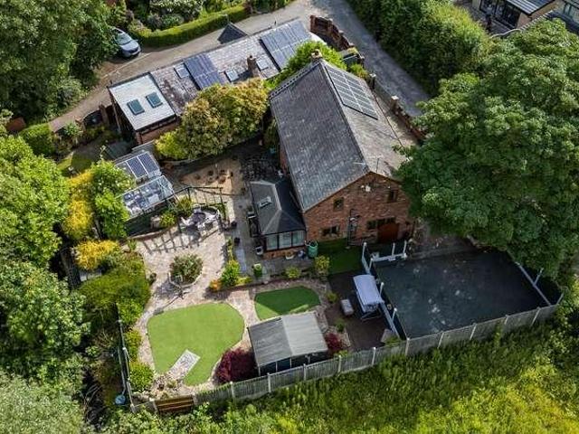 4 bed house for sale