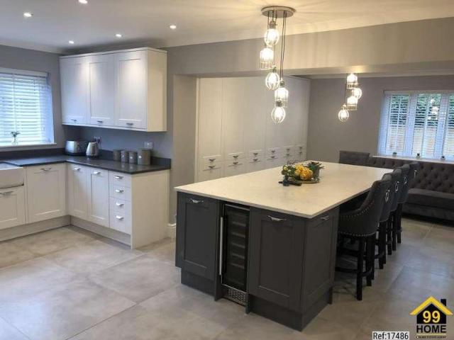 4 bed house for sale